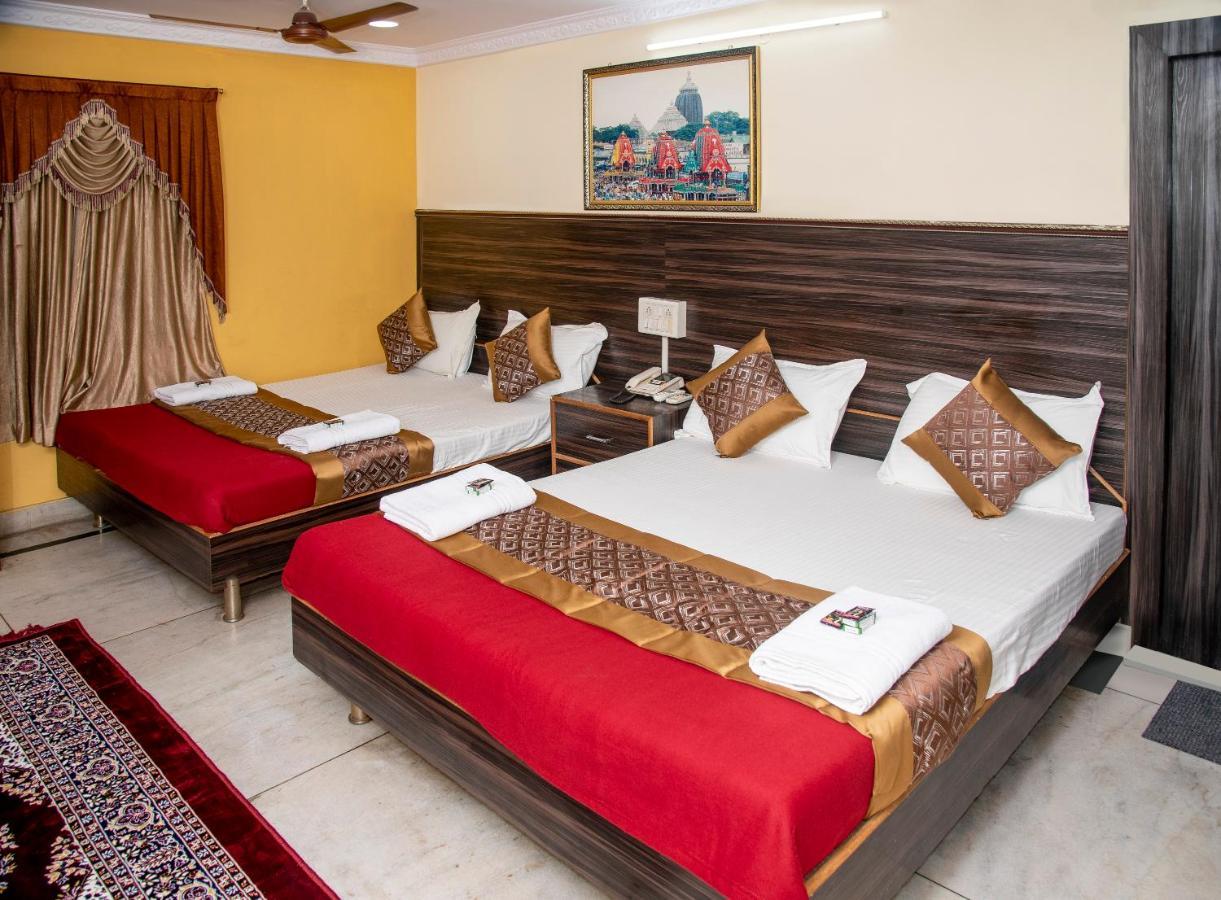 Vrindavan Comfort Inn Hyderabad Ngoại thất bức ảnh