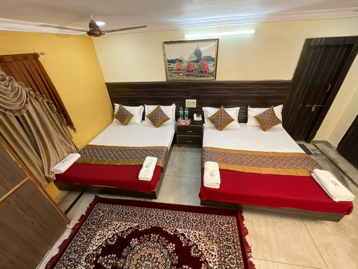 Vrindavan Comfort Inn Hyderabad Ngoại thất bức ảnh